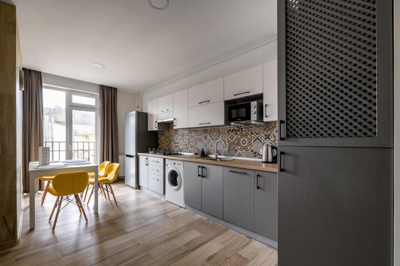 Aparts Kulisha Str Apartament *